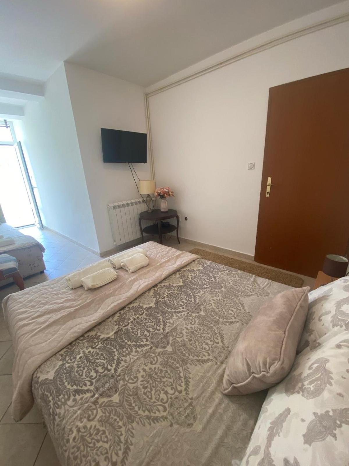 Petrovac Miomir Perazic Apartments מראה חיצוני תמונה