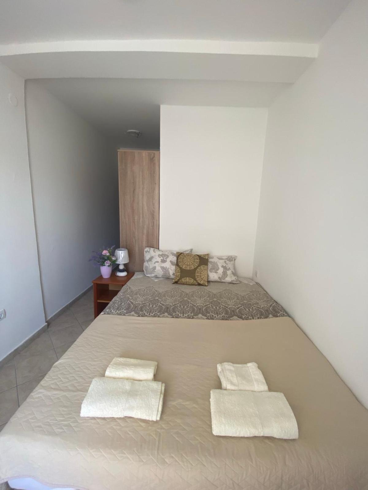 Petrovac Miomir Perazic Apartments מראה חיצוני תמונה